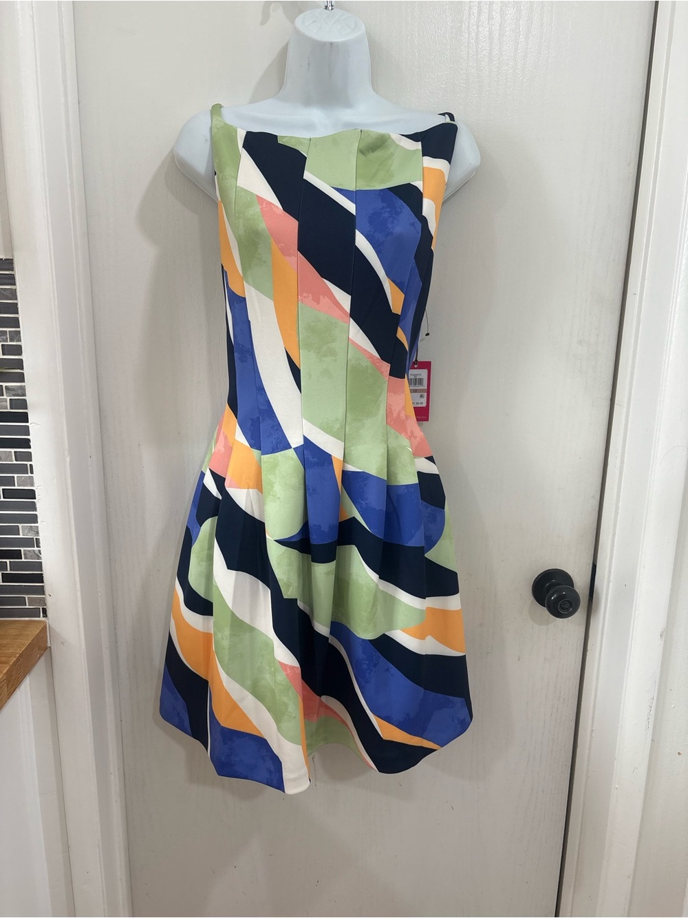 Vince Camuto Multicolor Wave-Print Sleeveless Fit & Flare Dress